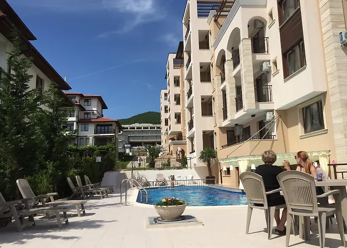 Porto Paradiso Complex Resort *