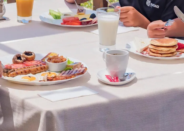 Porto Paradiso Complex *