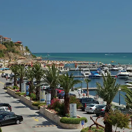 Porto Paradiso Complex Resort *