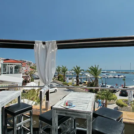 Porto Paradiso Complex